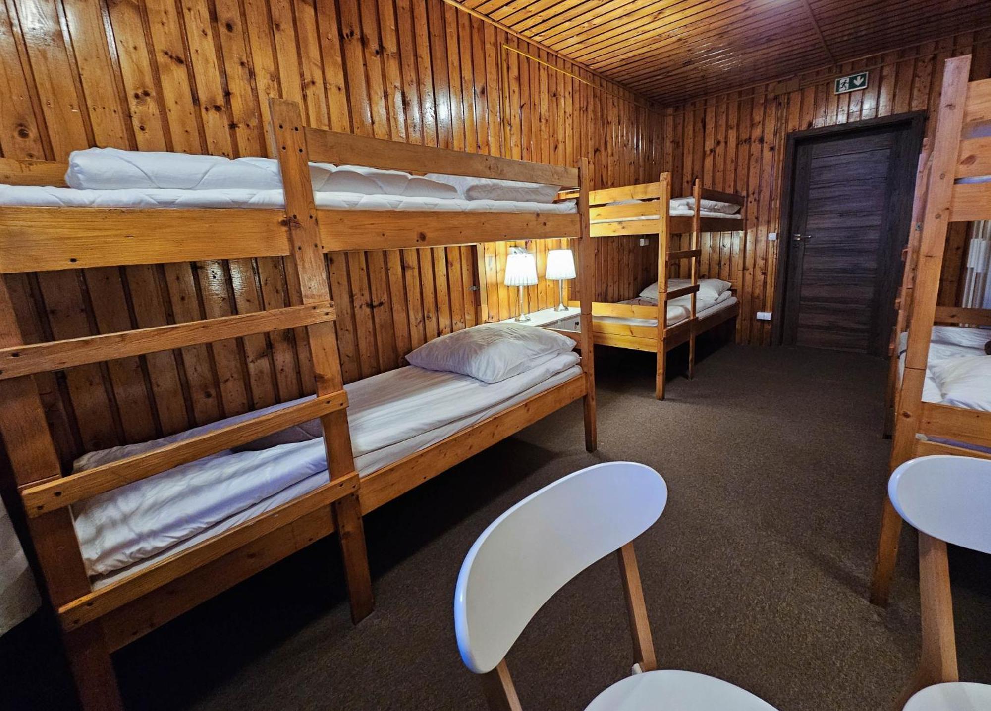 Hotel Schronisko Gosciniec Rownica Ustron Exterior foto